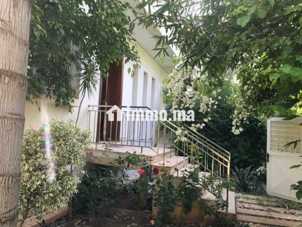 location-villa-300m2-route-immouzer-big-2