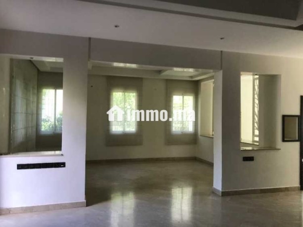 location-villa-300m2-route-immouzer-big-4