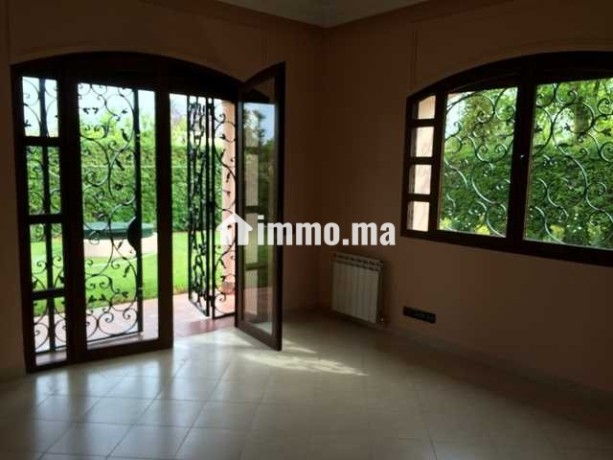 villa-a-louer-avec-chauffage-central-a-souissi-big-1