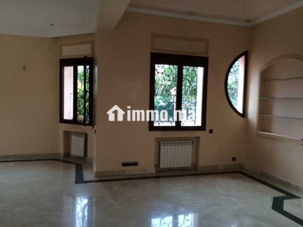 villa-a-louer-avec-chauffage-central-a-souissi-big-4