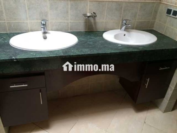 villa-a-louer-avec-chauffage-central-a-souissi-big-5