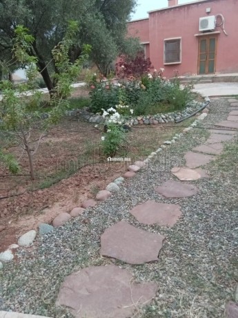 tres-belle-maison-en-vente-a-ghmate-surface-de-140-m2-cheminee-et-climatisation-big-1