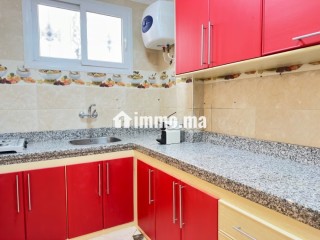Location d'un appartement à Cité Adrar. 5 pièces confortables. Système de parabole et résidence sécurisée - Appartement à vendre - Agadir