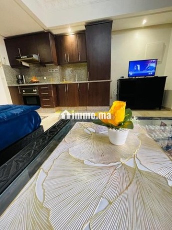 studio-au-5-etage-a-la-nuite-78-big-1