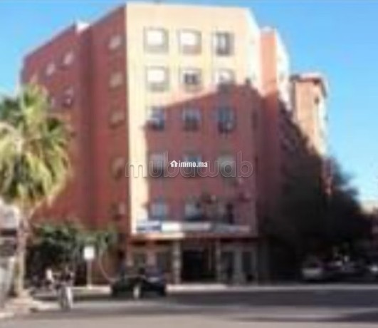 appartement-a-lachat-a-gueliz-3-grandes-pieces-service-de-concierge-et-climatisation-big-3