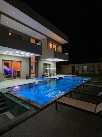 villa-haute-standing-location-journaliere-big-1