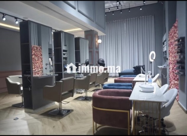 location-dun-superbe-salon-de-beaute-et-spa-big-2