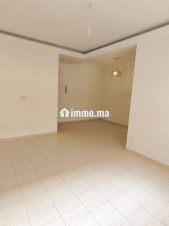 appartement-a-louer-vide-87-m2-a-bourgogne-big-0