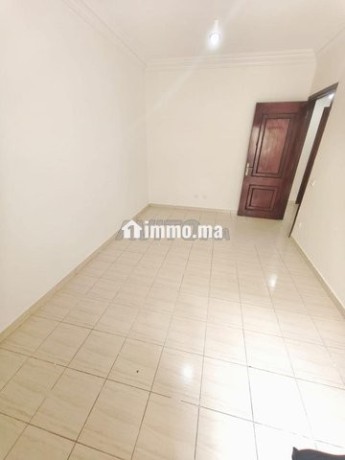 appartement-a-louer-vide-87-m2-a-bourgogne-big-4