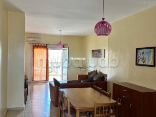 Appartement climatisé en résidence avec piscine - Appartement à vendre