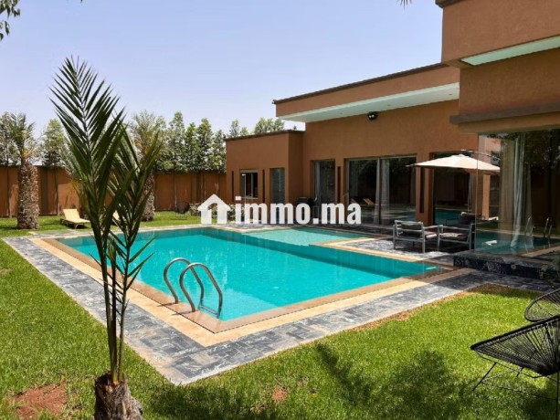 superbe-villa-a-vendre-sur-la-route-de-ouarzazate-big-2