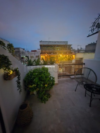 studio-avec-2-terasse-80m-en-location-a-bd-anfa-big-0