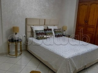 Location saisonnière à centre ville. 2 grandes pièces. Porte blindée, antenne parabolique - Appartement à vendre - Agadir