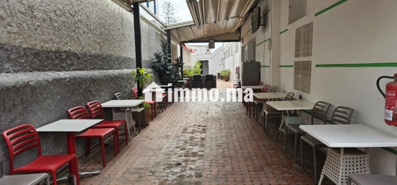 villa-usage-bureau-1600-m2-excellent-emplacement-big-2