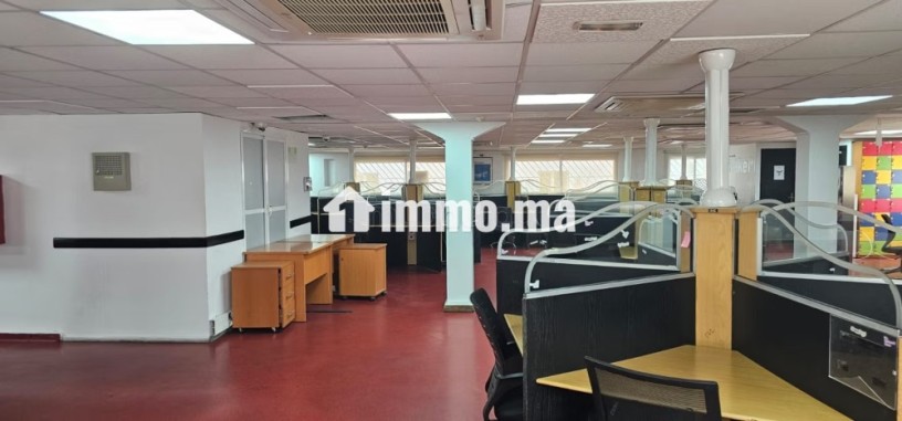 villa-usage-bureau-1600-m2-excellent-emplacement-big-5