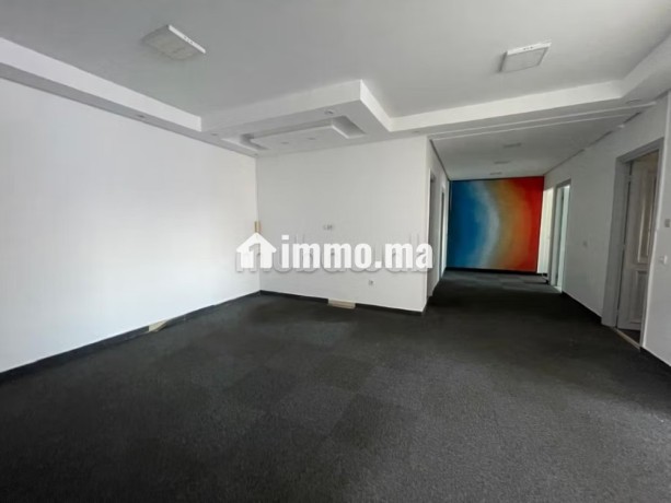 bureau-a-louer-146-m2-maarif-extension-big-1