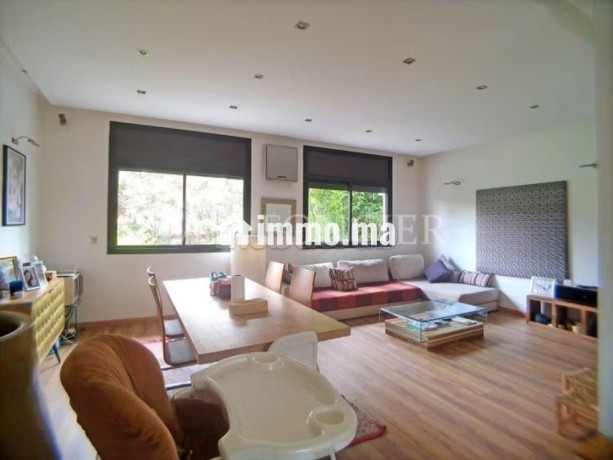 location-une-maison-triplex-moderne-au-cil-casablanca-big-9
