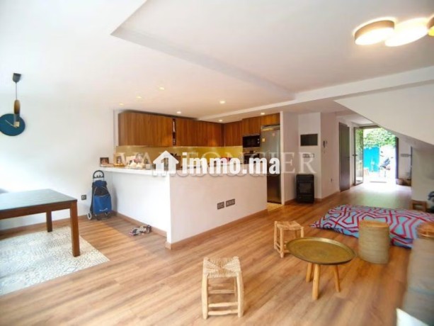 location-une-maison-triplex-moderne-au-cil-casablanca-big-1