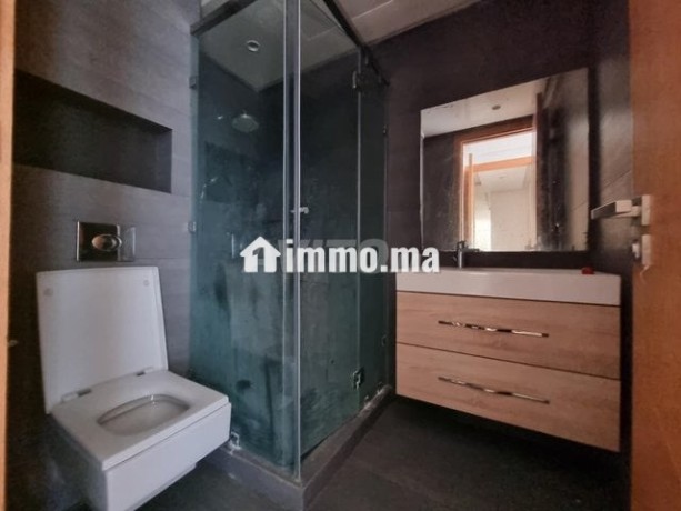 appartement-a-louer-106-m2-a-casablanca-big-14