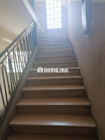 un-tres-bon-appartement-vide-a-loue-big-0