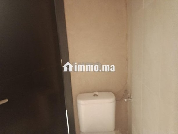 un-tres-bon-appartement-vide-a-loue-big-11