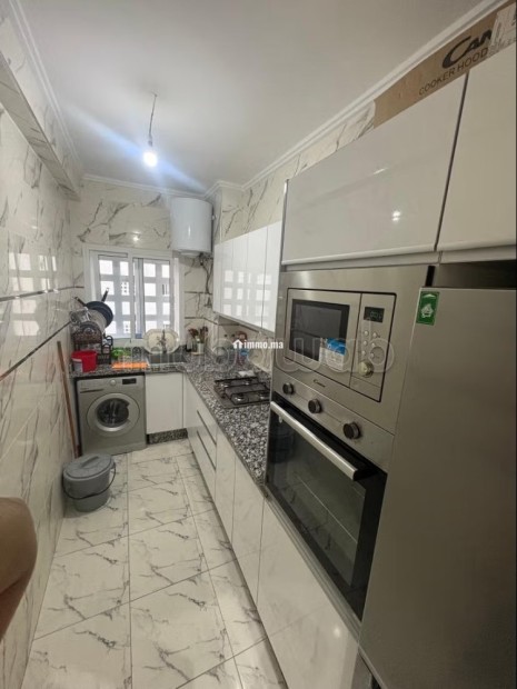 Location d'un appartement à Al Hoceima. 2 belles chambres. Salon traditionnel marocain, résidence sécurisée - Vente Immobilier - Al Hoceïma - photo 5