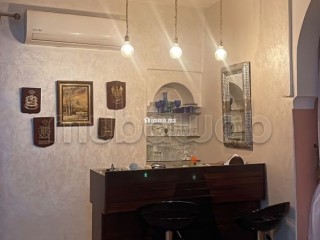 Maison de luxe à louer à Route de Fez.
Superficie 4000 m².
Places de stationnement et jardin - Maison à vendre