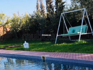 Maison de luxe à louer à Route de Fez.
Superficie 4000 m².
Places de stationnement et jardin - Maison à vendre