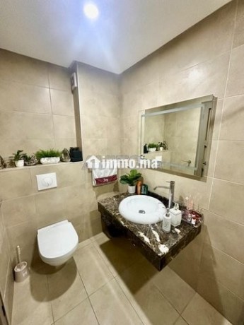 appartement-lumineux-a-louer-vue-imprenable-sur-mer-big-5