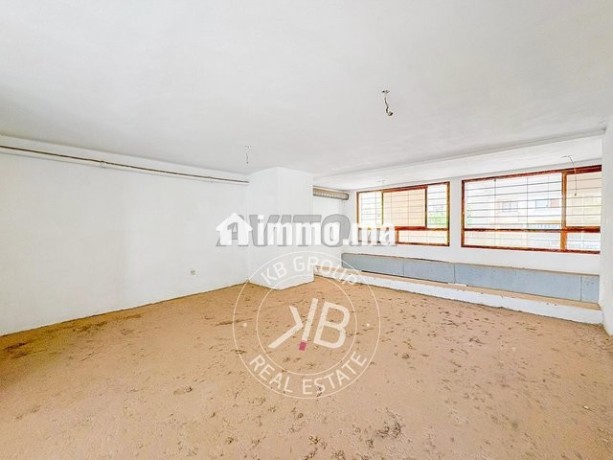 terrain-de-commerce-a-la-vente-big-6