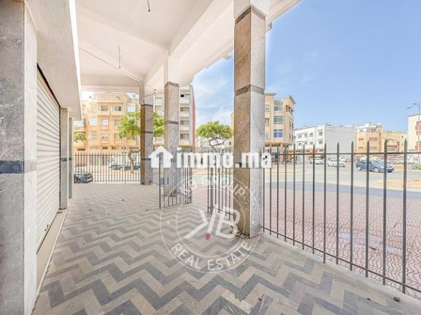 terrain-de-commerce-a-la-vente-big-7