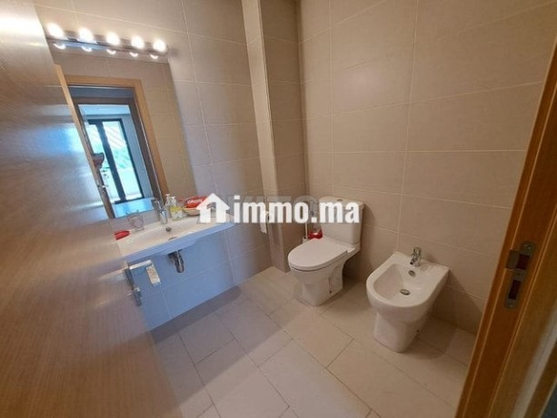 superbe-2-chambres-a-louer-a-cfc-meuble-neuf-big-3