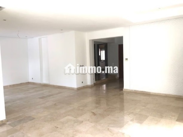 villa-a-la-location-a-bouskoura-big-3
