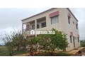 ferme-titree-sur-12-400-m2-small-0