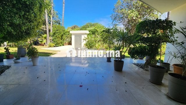 villa-darchitecte-somptueuse-2000m2-ain-diab-big-3