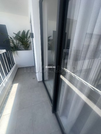 cosy-studio-neuf-avec-vue-degagee-big-4