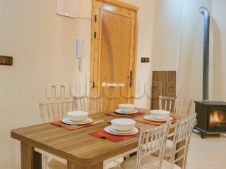 Location d'un appartement à Azrou. 2 pièces. Salon traditionnel, antenne parabolique générale - Appartement à vendre - Azrou