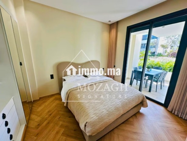 magnifique-appartement-meuble-3-ch-sur-residence-big-10