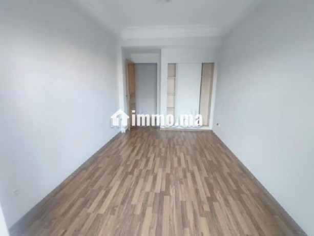 appartement-vide-135m2-2mars-7500-dh-big-10