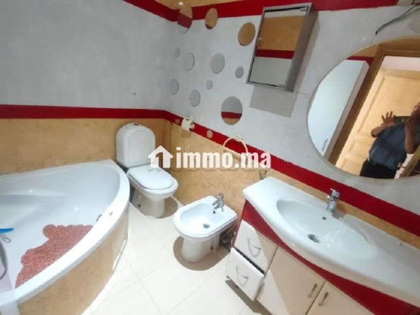 appartement-vide-135m2-2mars-7500-dh-big-16
