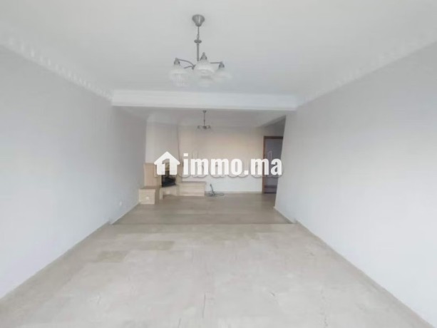 appartement-vide-135m2-2mars-7500-dh-big-3