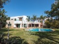 villa-1400m2-piscine-et-grand-jardin-a-californie-small-0