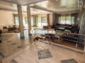 villa-1400m2-piscine-et-grand-jardin-a-californie-small-1