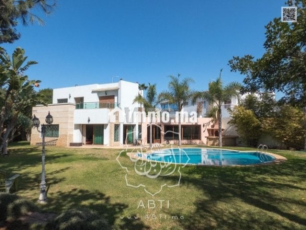 villa-1400m2-piscine-et-grand-jardin-a-californie-big-0