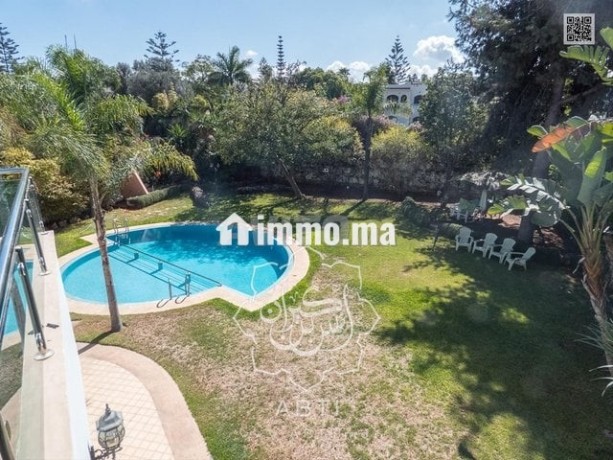 villa-1400m2-piscine-et-grand-jardin-a-californie-big-10