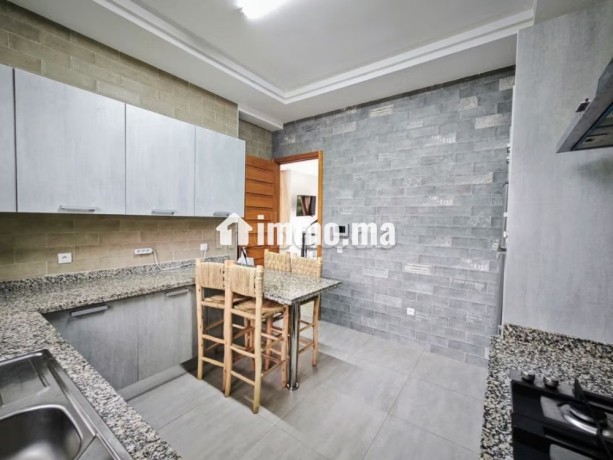 belle-villa-meuble-en-residence-securisee-big-4