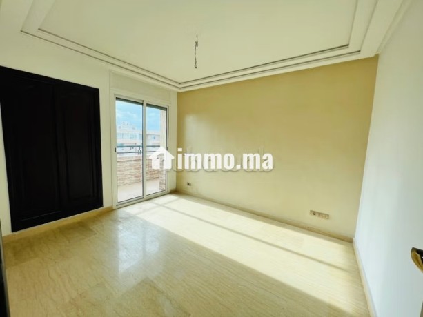 appartement-a-vendre-de-1100-m2-a-casablanca-oulfa-big-2