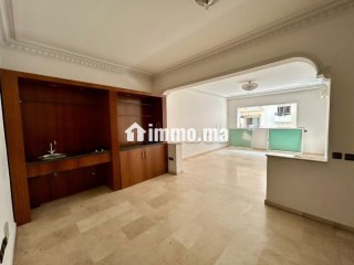 appartement-a-vendre-de-1700-m2-a-casablanca-mers-sultan