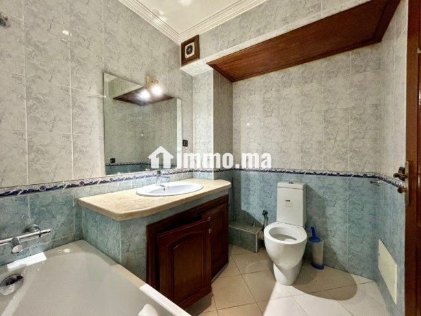 appartement-a-vendre-de-1700-m2-a-casablanca-mers-sultan-big-2