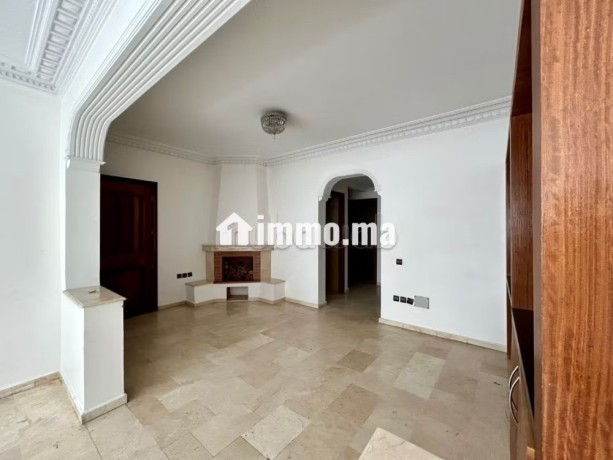 appartement-a-vendre-de-1700-m2-a-casablanca-mers-sultan-big-5